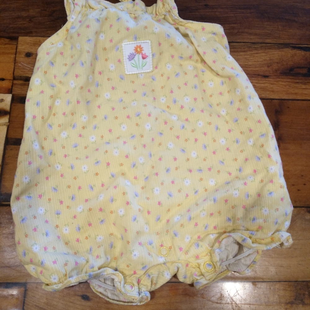 Vintage Carter's romper size 3-6 month